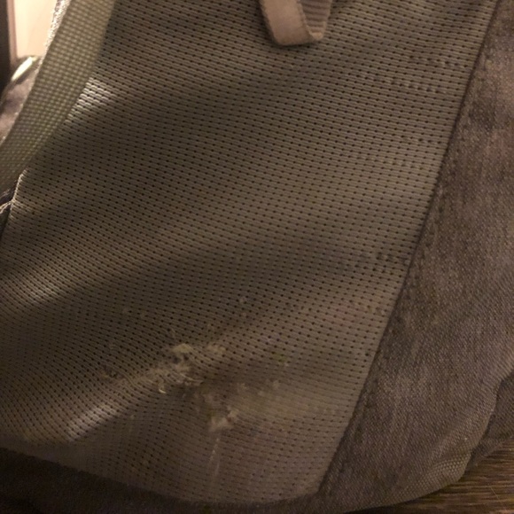 Gently used north face borealis bookbag - Picture 4 of 5